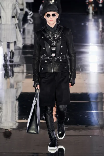 Look 79
